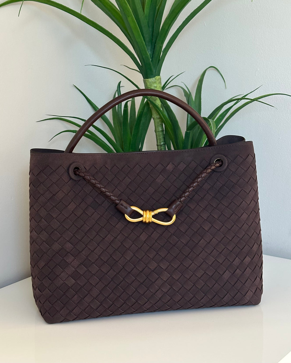 The Essentials Bag - Suede